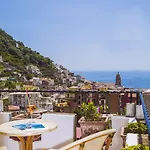 Lara Hotel 3*