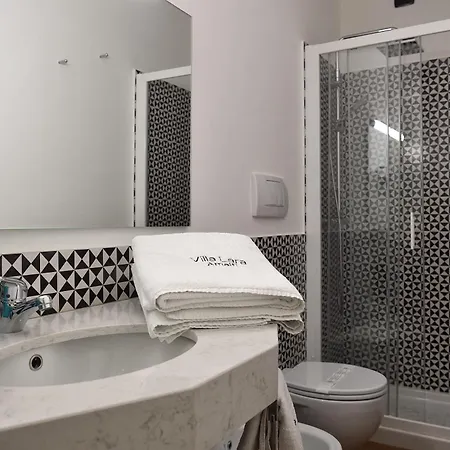 Lara Hotel 3*