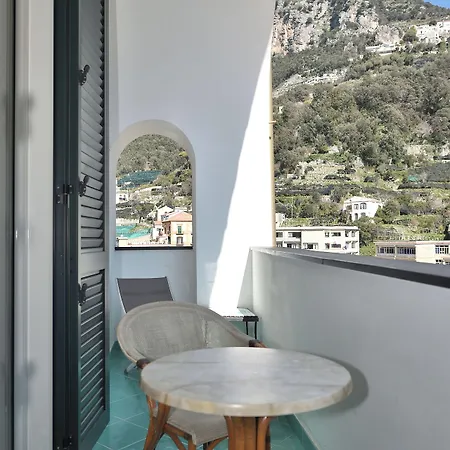 Lara Hotel