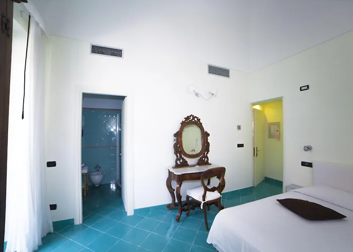 Lara Hotel