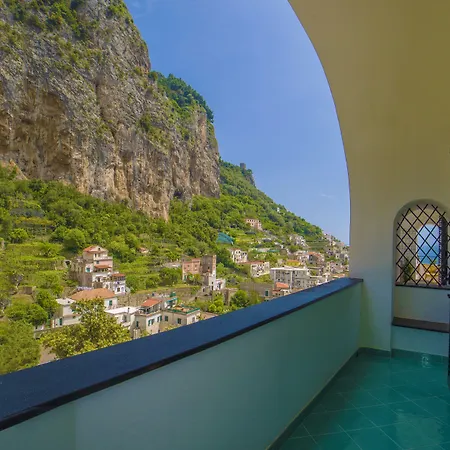 Lara Hotel Amalfi